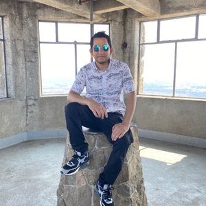 Meet your Posher, Dhurba